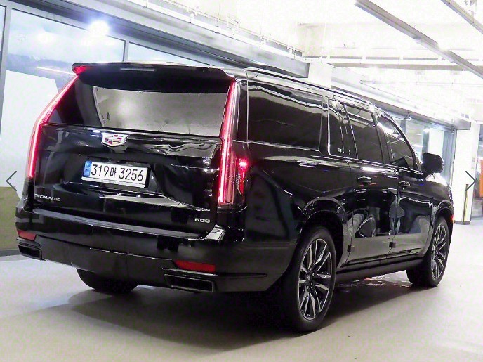 CADILLAC ESCALADE