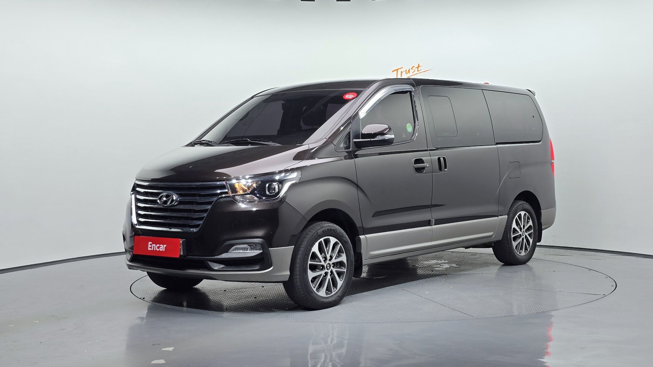 HYUNDAI STAREX GRAND