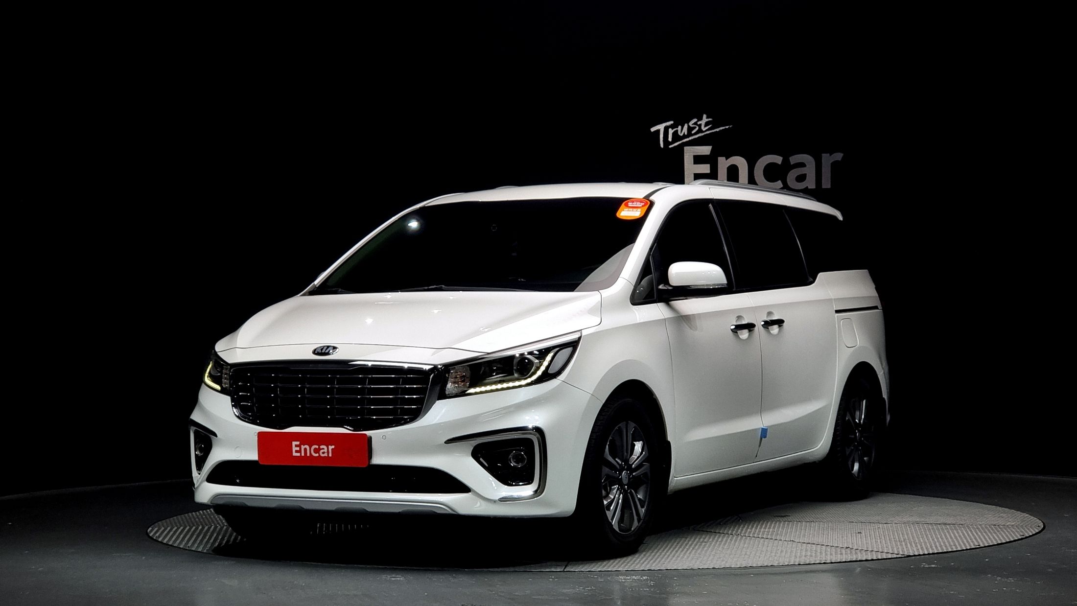 KIA CARNIVAL 2019