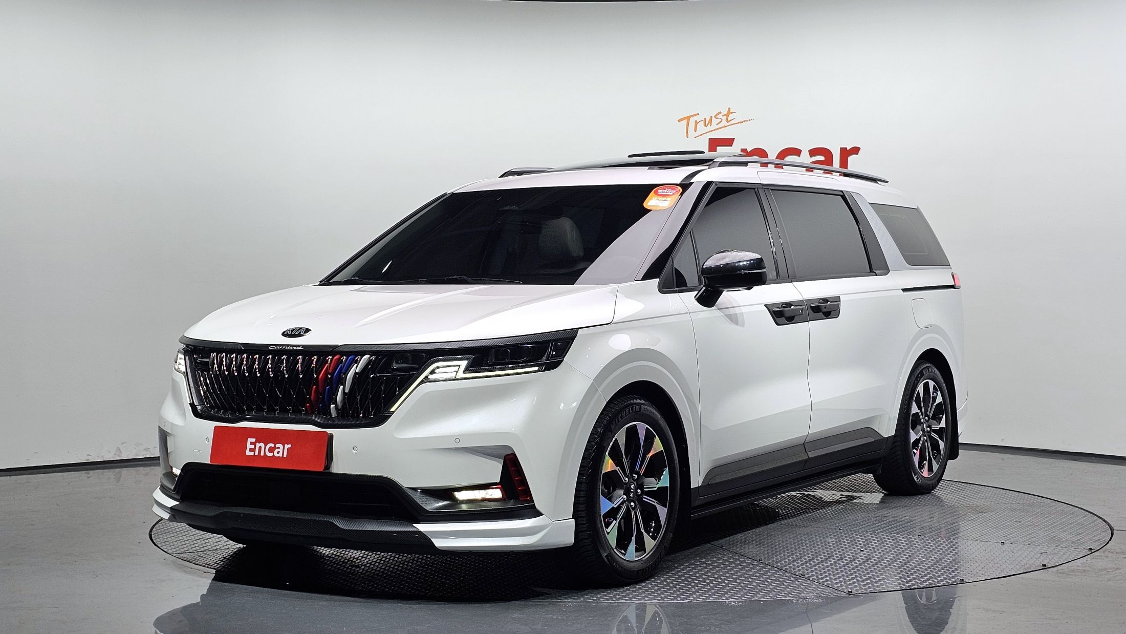 KIA CARNIVAL