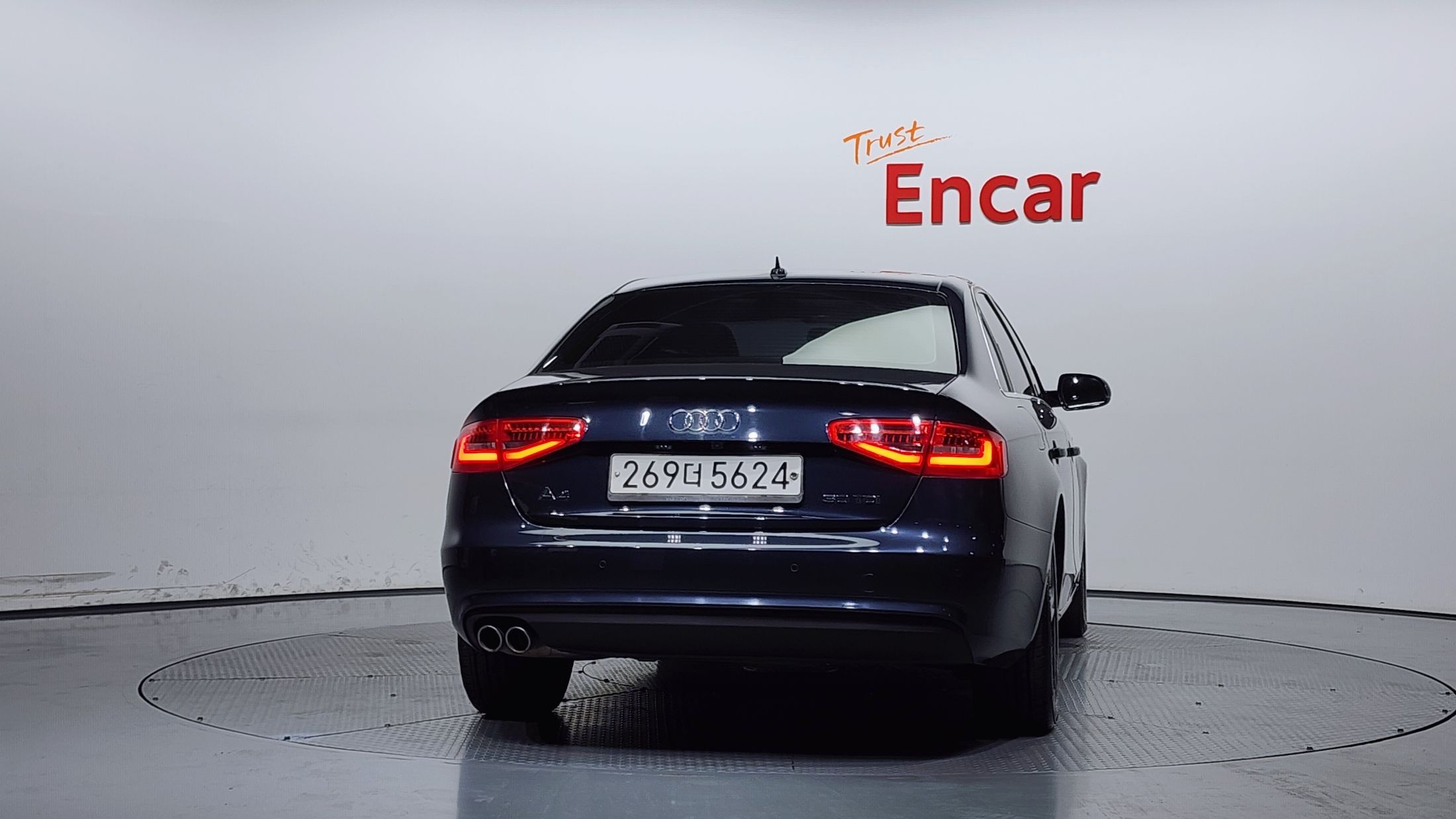 AUDI A4 2015