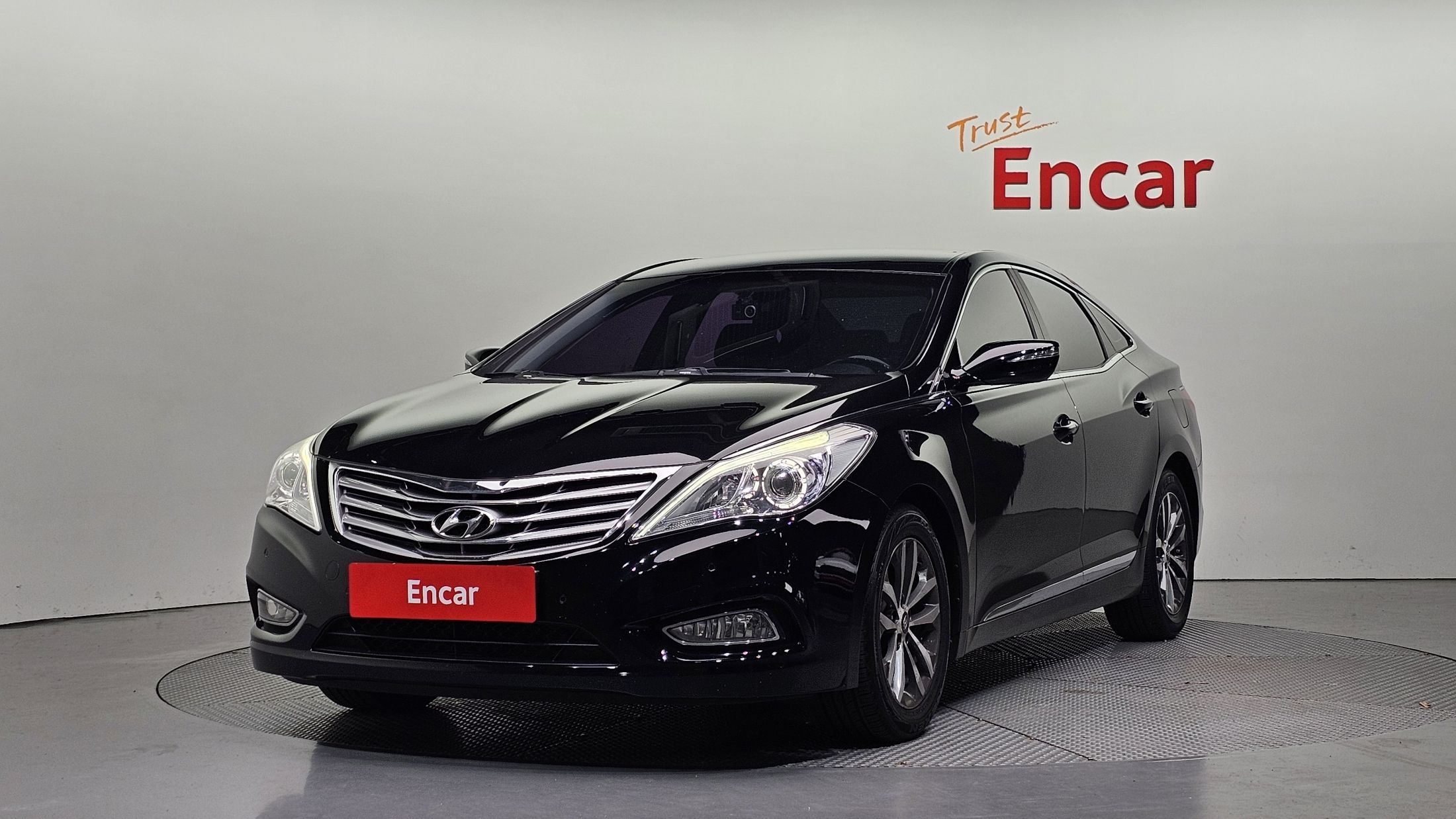 HYUNDAI GRANDEUR HG 2011