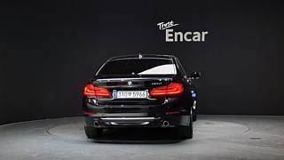 BMW 5-SERIES G30 2020