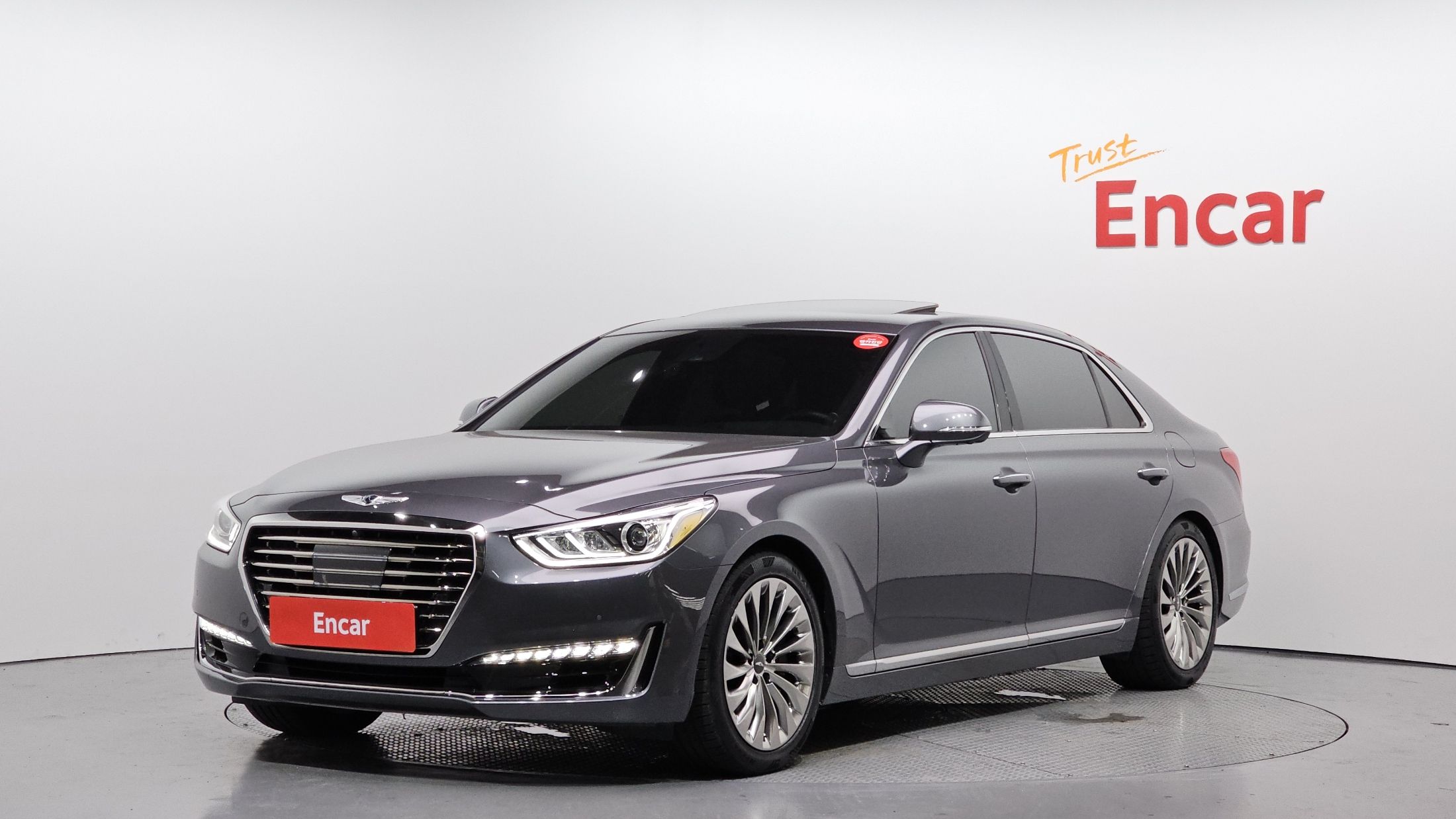GENESIS EQ900 2016