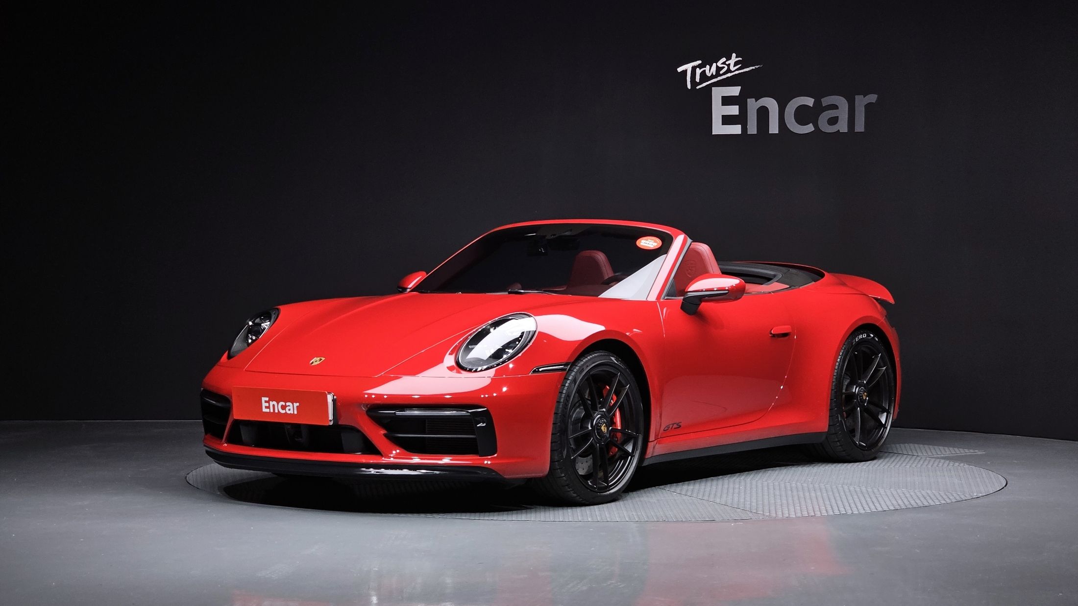 PORSCHE 911 992