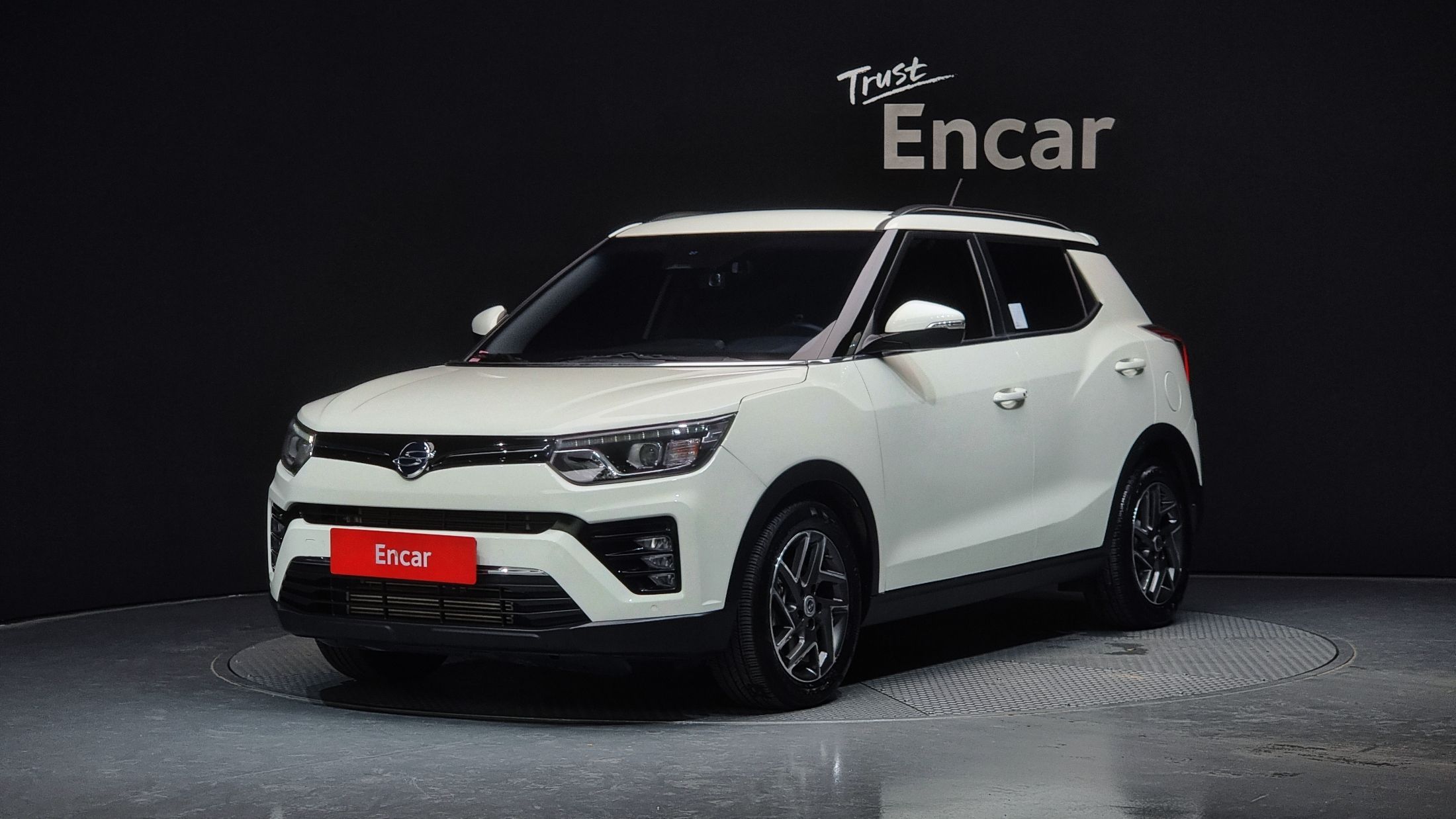 SSANGYONG TIVOLI VERY NEW 2023