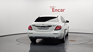 MERCEDES BENZ E-CLASS W213 2019