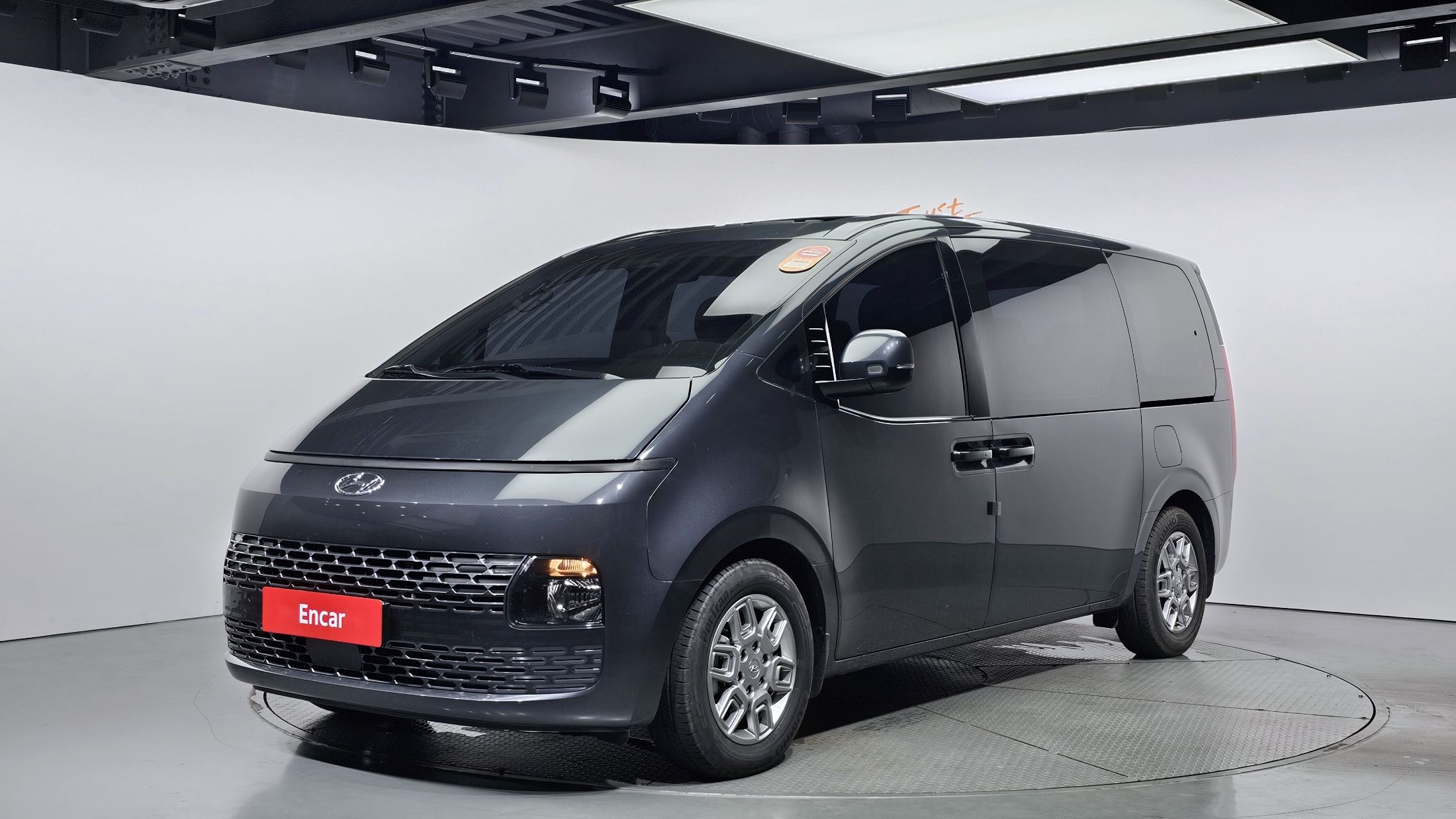 HYUNDAI STARIA 2021