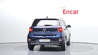 HYUNDAI VENUE 2023