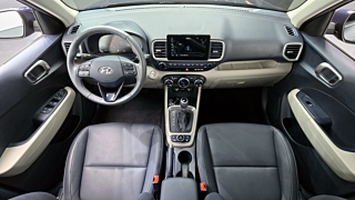 HYUNDAI VENUE 2023