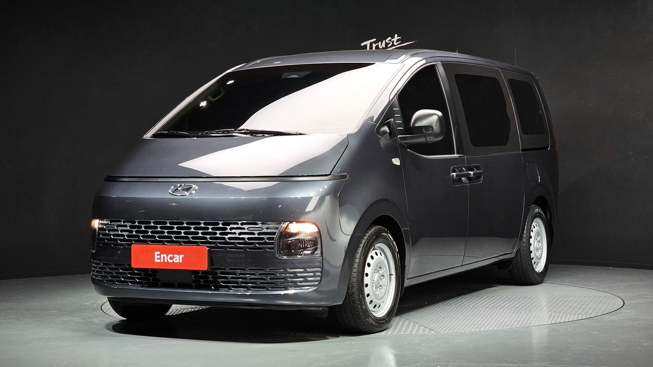 HYUNDAI STARIA 2021