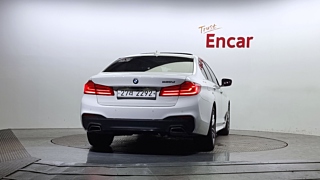 BMW 5-SERIES G30 2017
