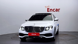 MERCEDES BENZ E-CLASS W213 2019