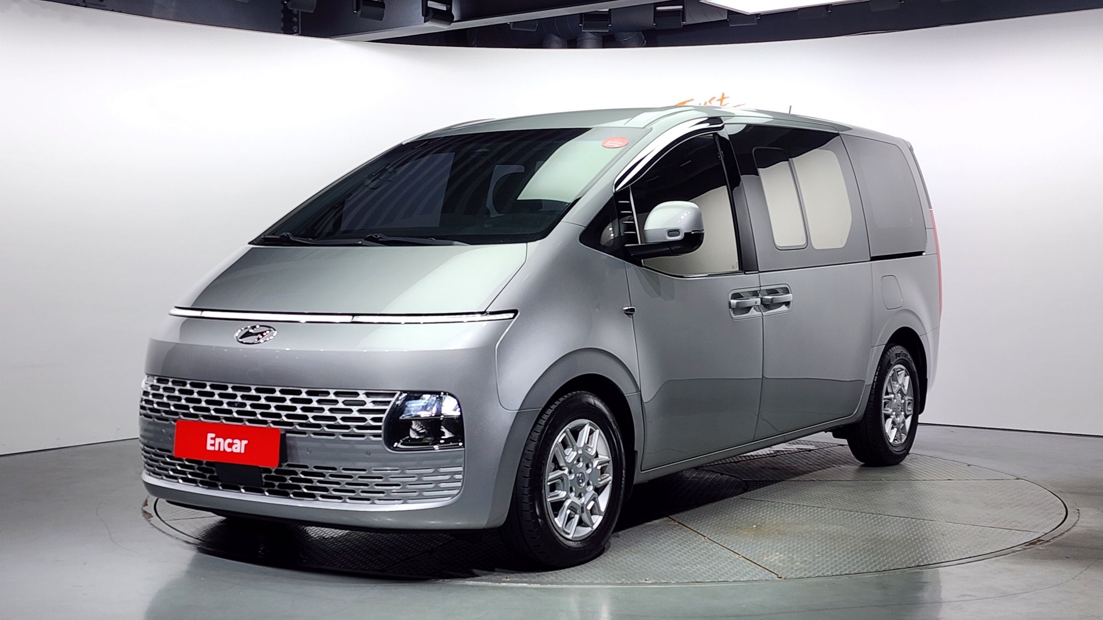HYUNDAI STARIA 2022