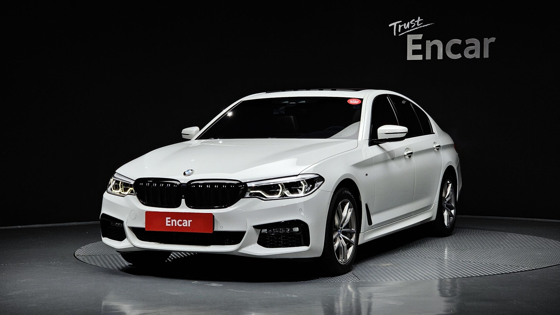 BMW 5-SERIES G30 2017