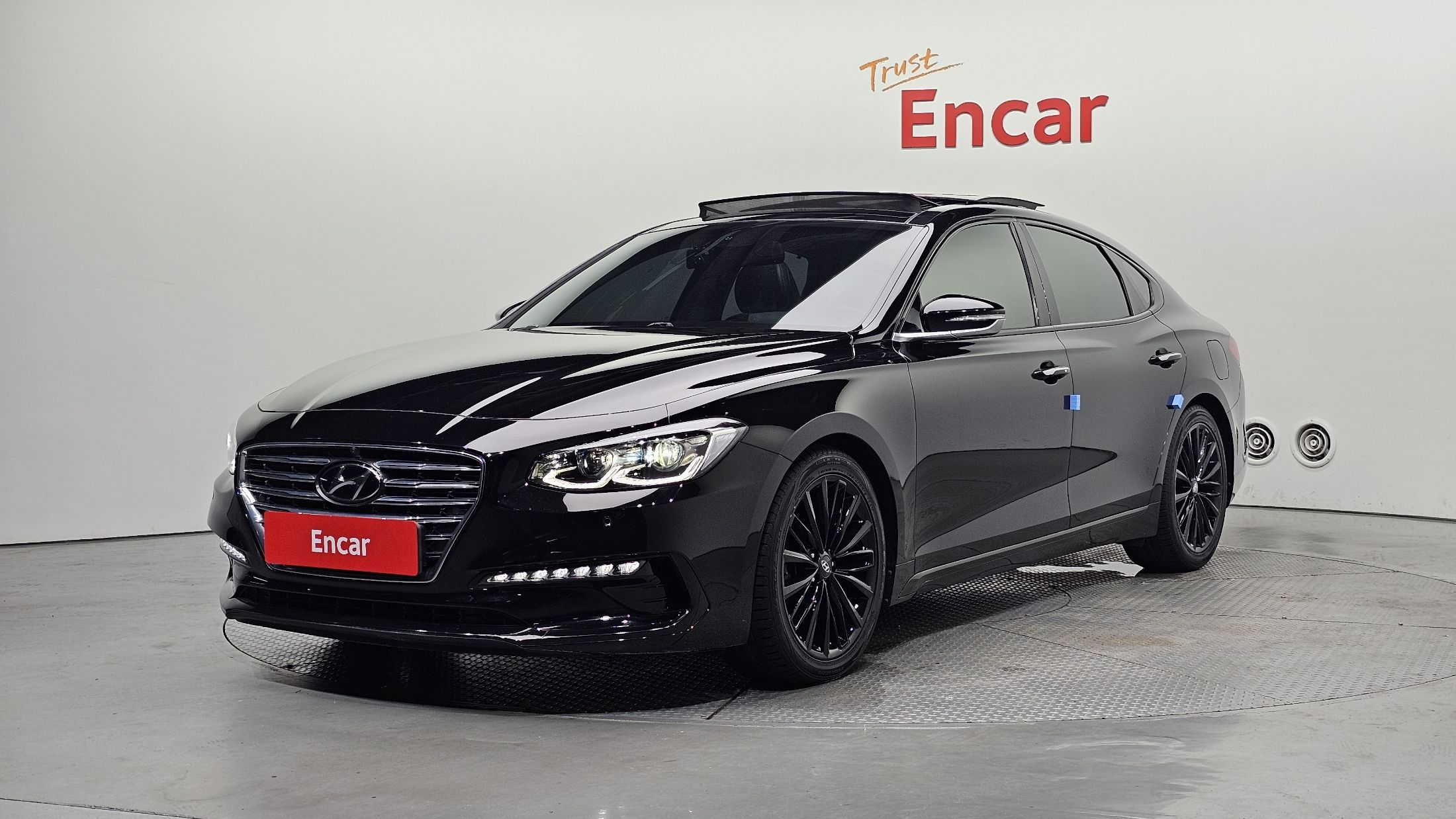 HYUNDAI GRANDEUR IG 2017