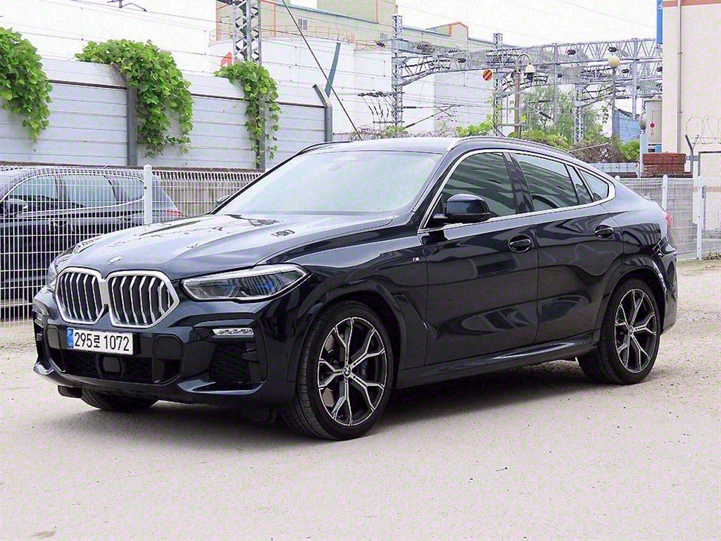 BMW X6 G06