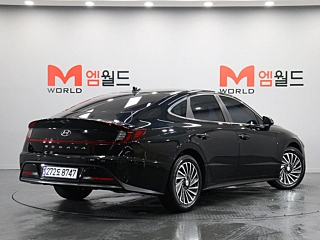 HYUNDAI SONATA HYBRID DN8 2021