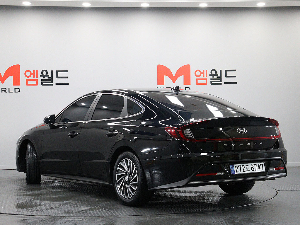 HYUNDAI SONATA HYBRID DN8 2021