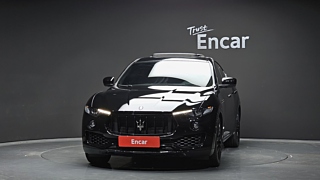 MASERATI LEVANTE 2018