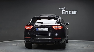 MASERATI LEVANTE 2018