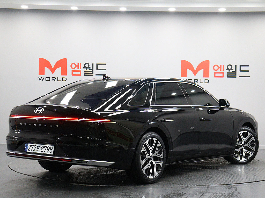 HYUNDAI GRANDEUR GN7 2023