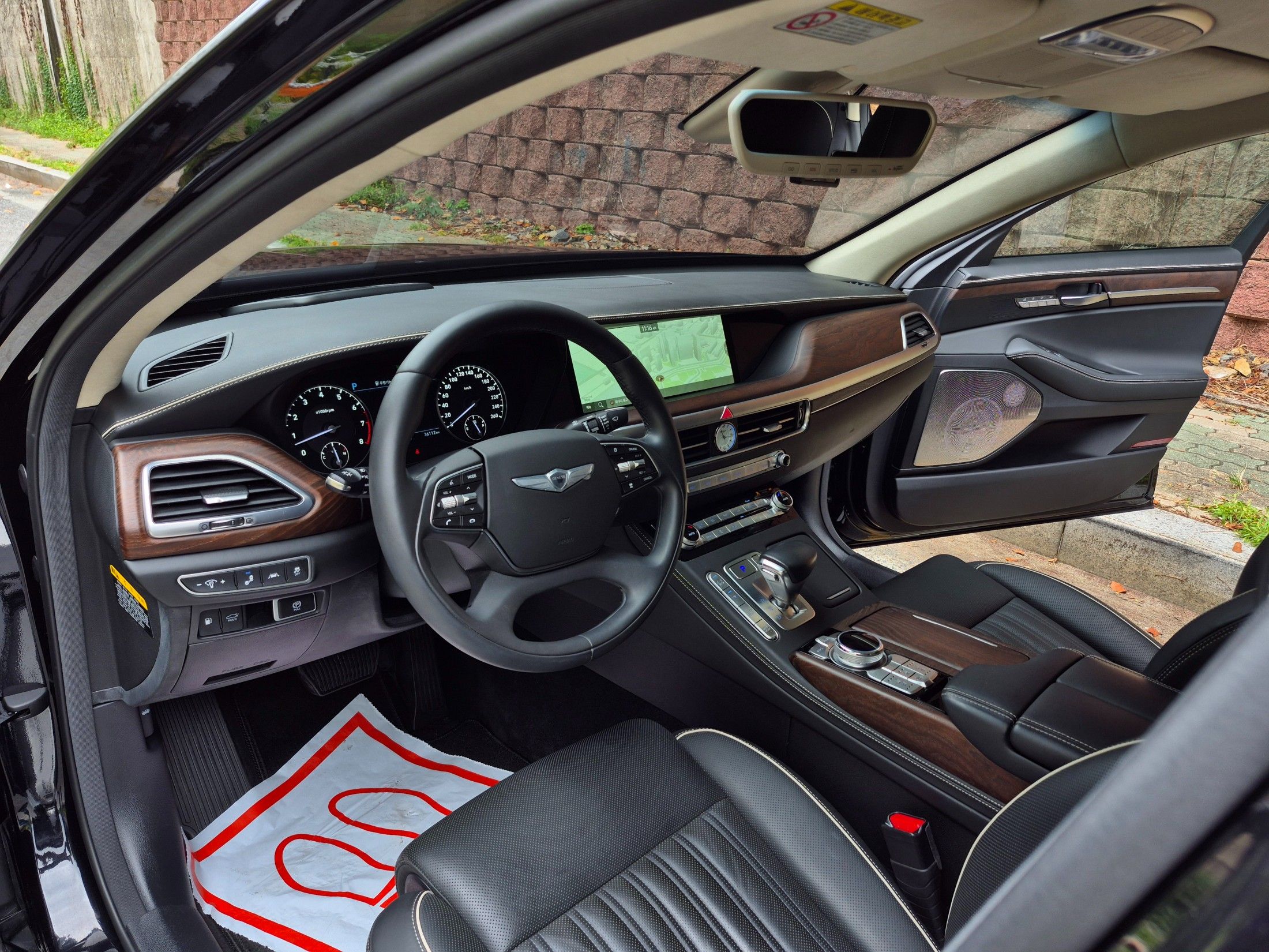 GENESIS G90 2019