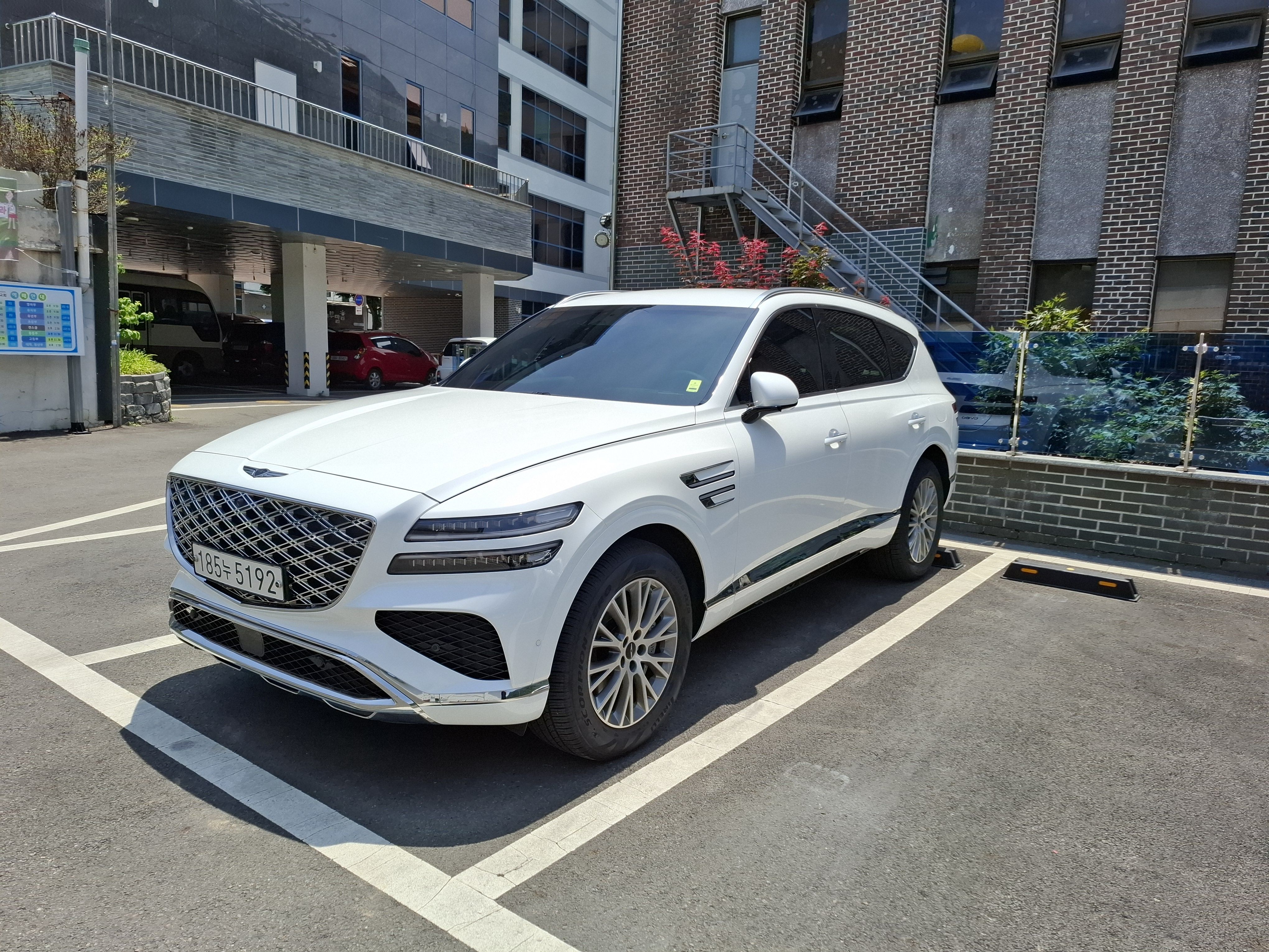 GENESIS GV80
