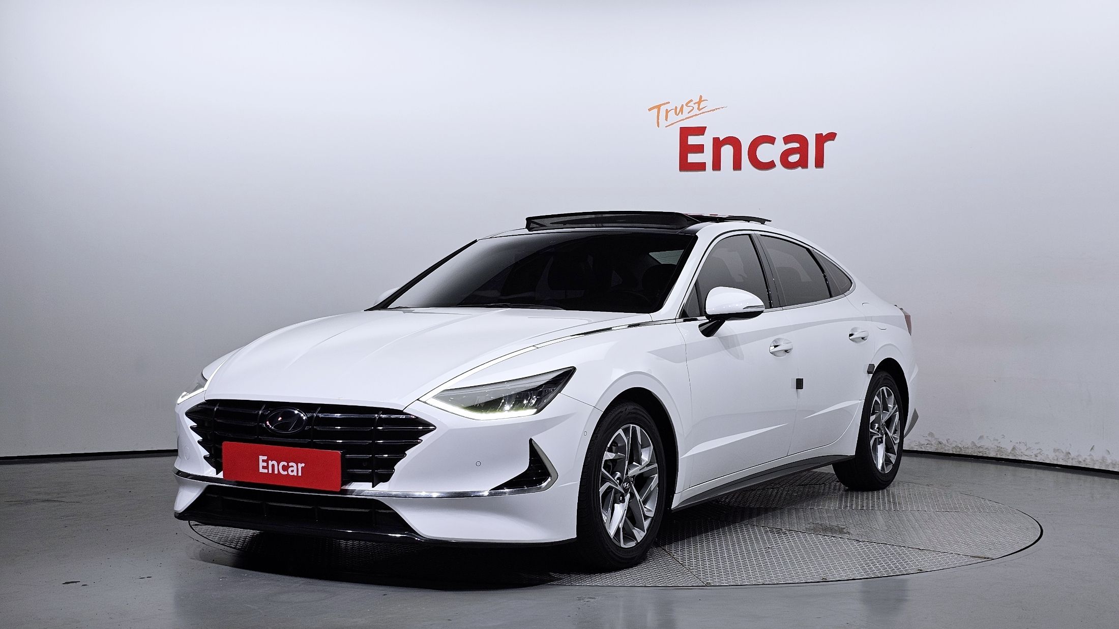 HYUNDAI SONATA DN8 2019