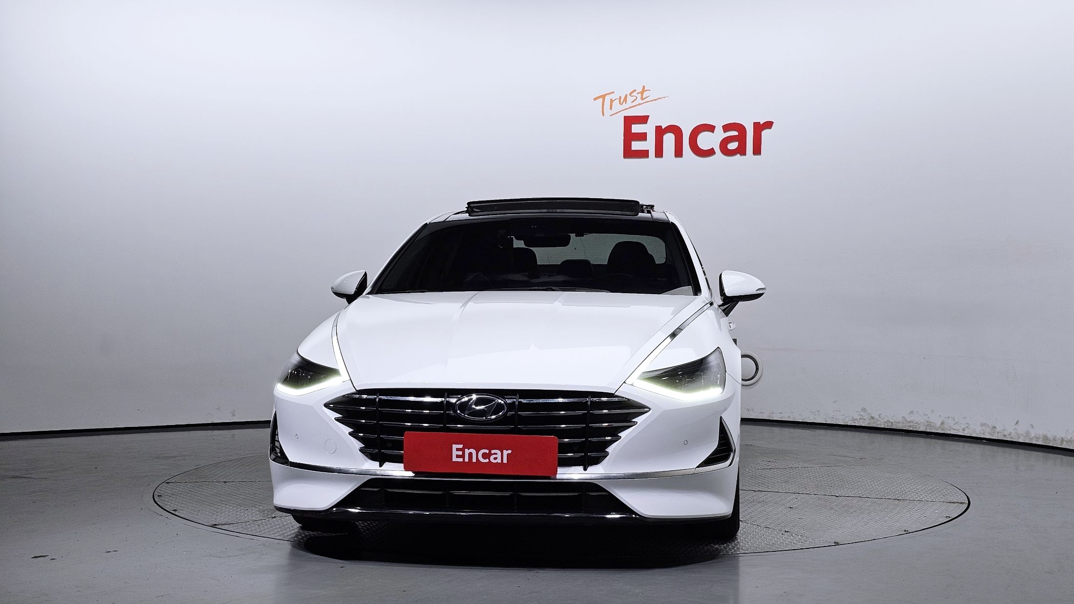 HYUNDAI SONATA DN8 2019