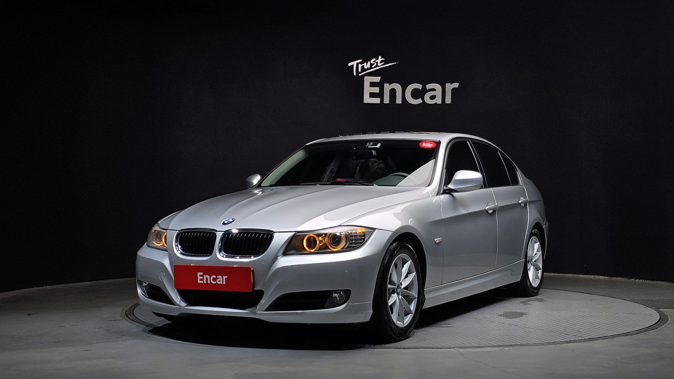 BMW 3-SERIES E90 2011