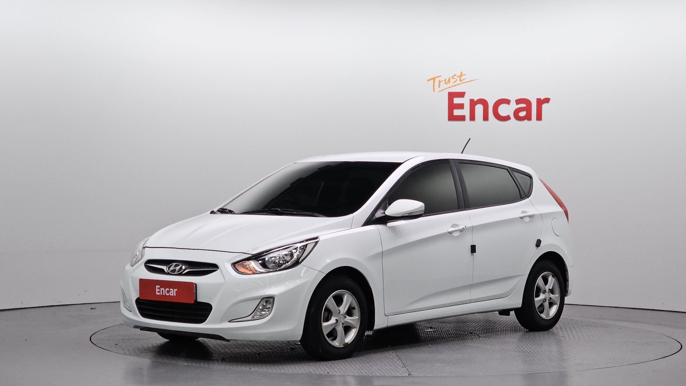 HYUNDAI ACCENT NEW