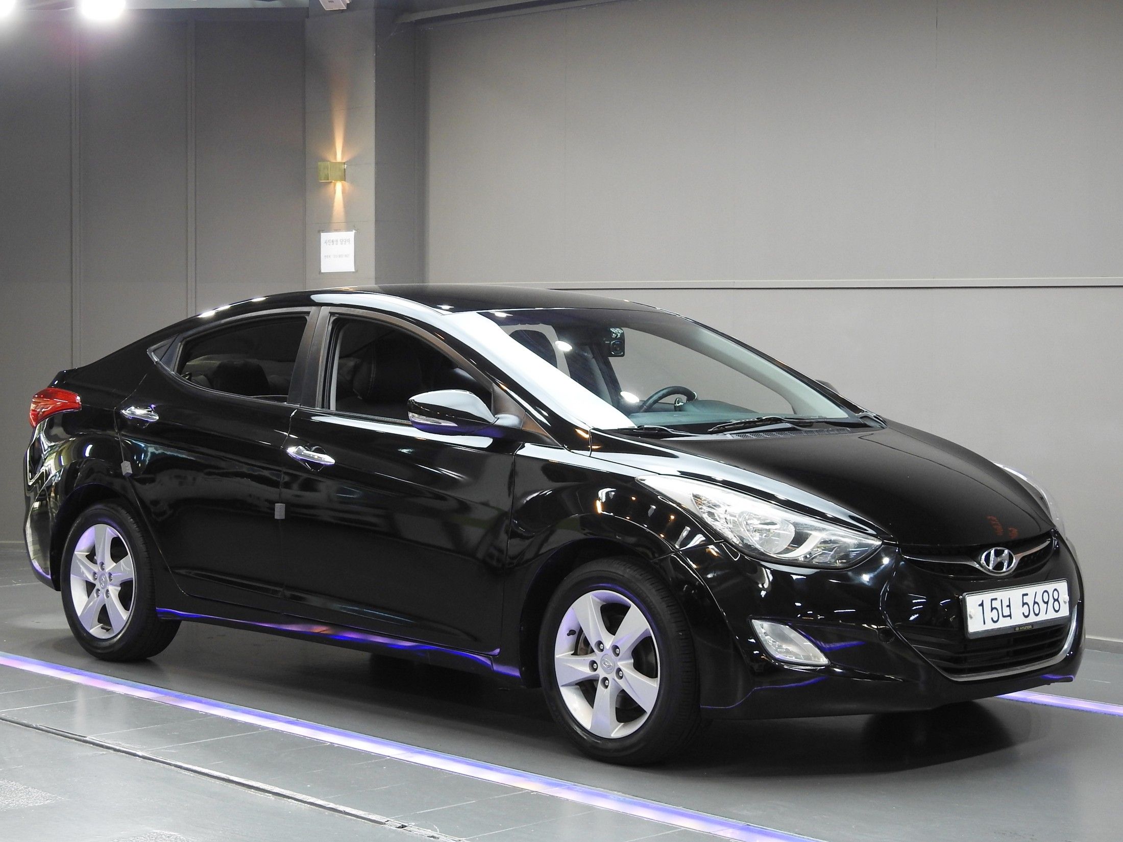 HYUNDAI AVANTE MD 2010
