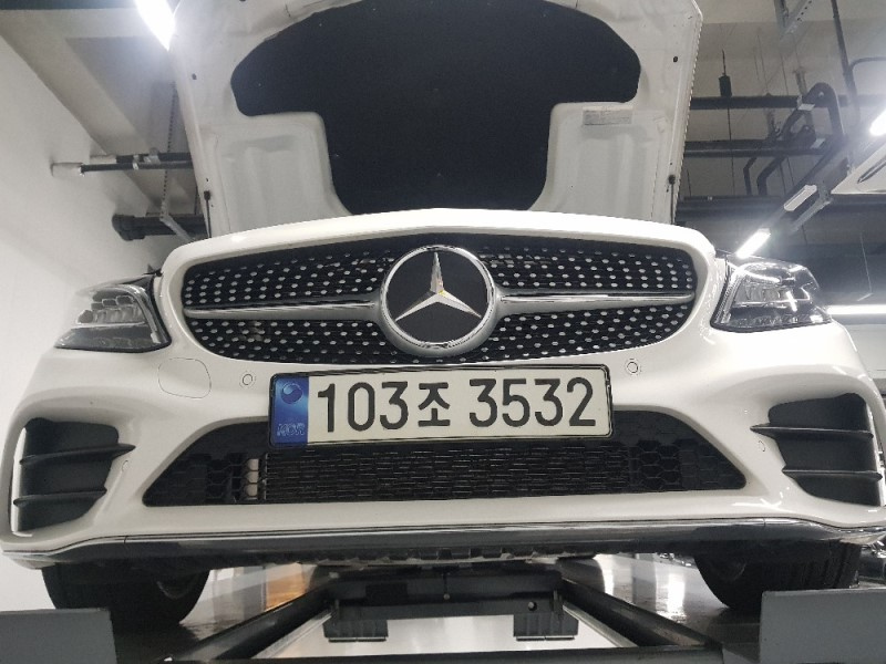 MERCEDES BENZ C-CLASS W205 2021