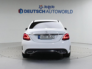 MERCEDES BENZ C-CLASS W205 2021