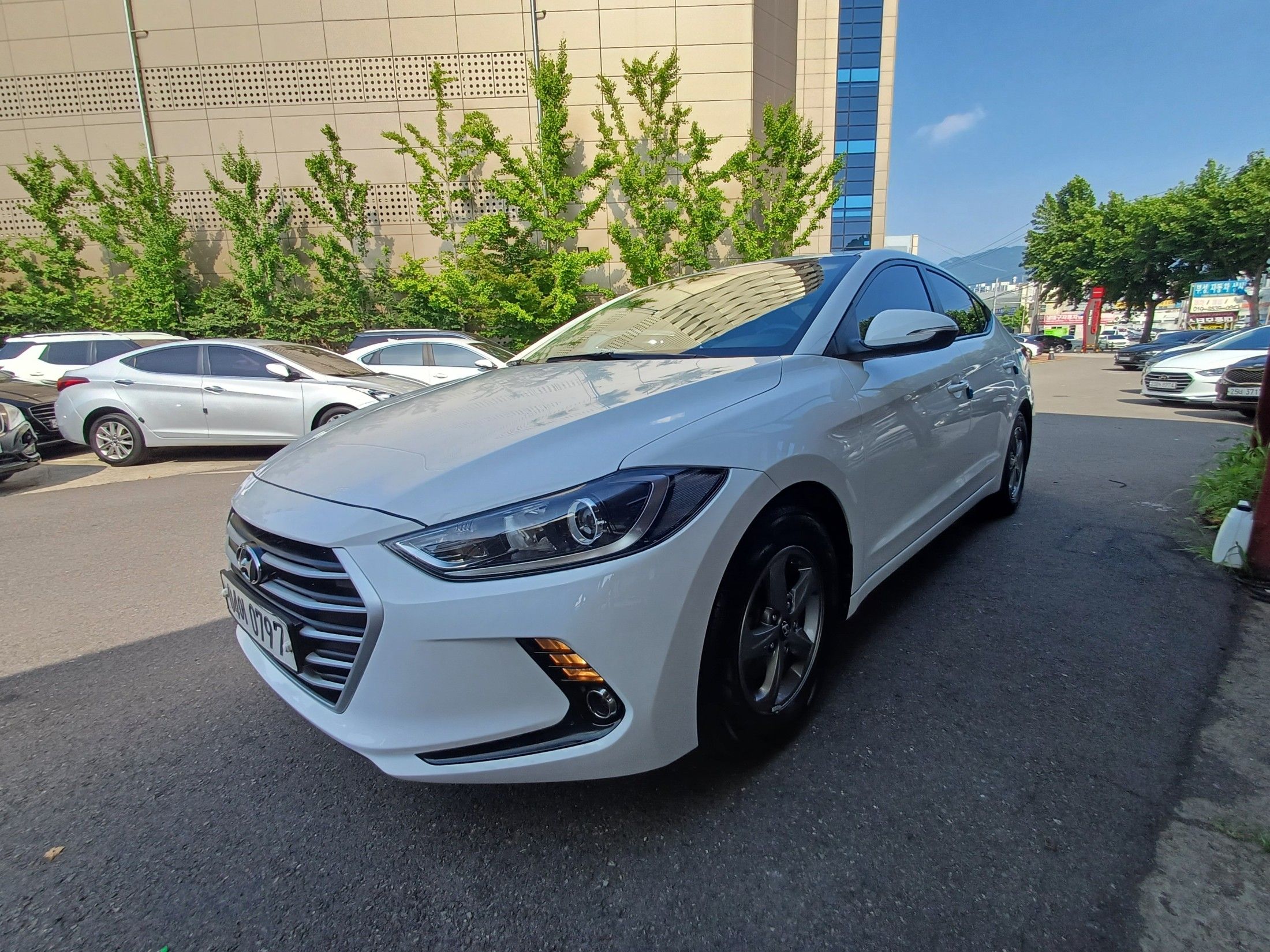 HYUNDAI AVANTE AD 2016