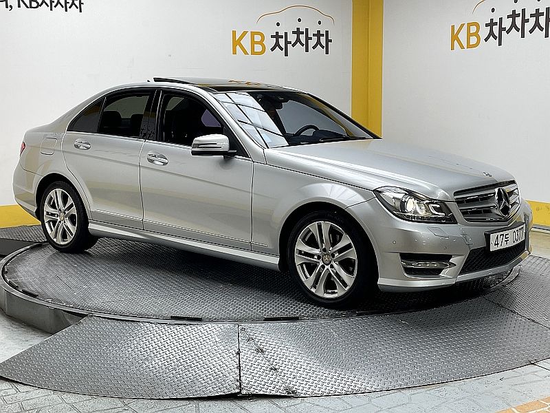 MERCEDES BENZ C-CLASS W204 2013