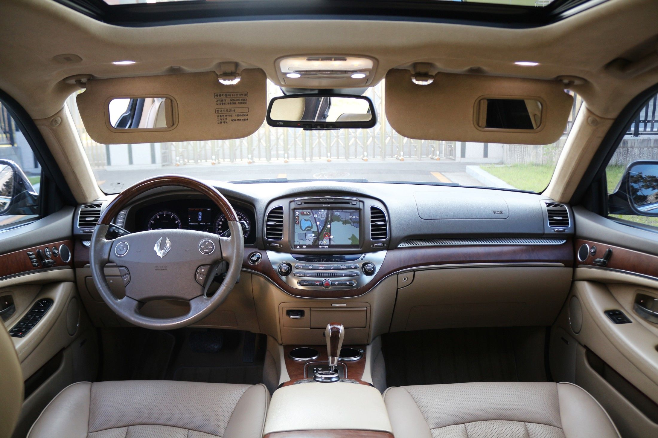 SSANGYONG CHAIRMAN W 2013