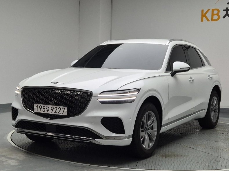 GENESIS GV70 2024