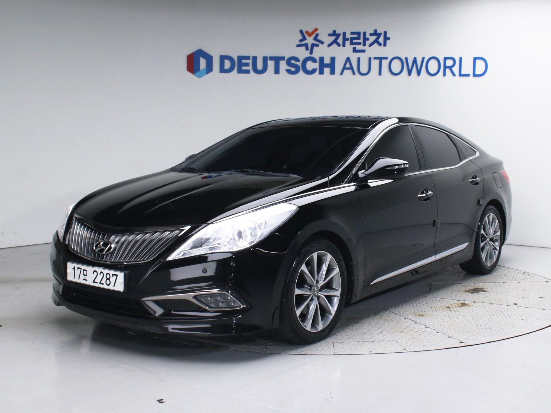 HYUNDAI GRANDEUR HG 2015