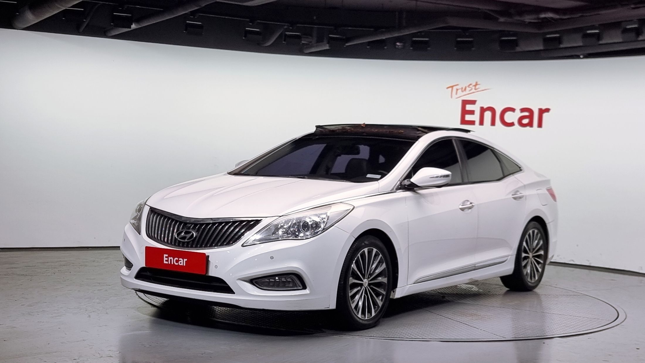 HYUNDAI GRANDEUR HG 2013