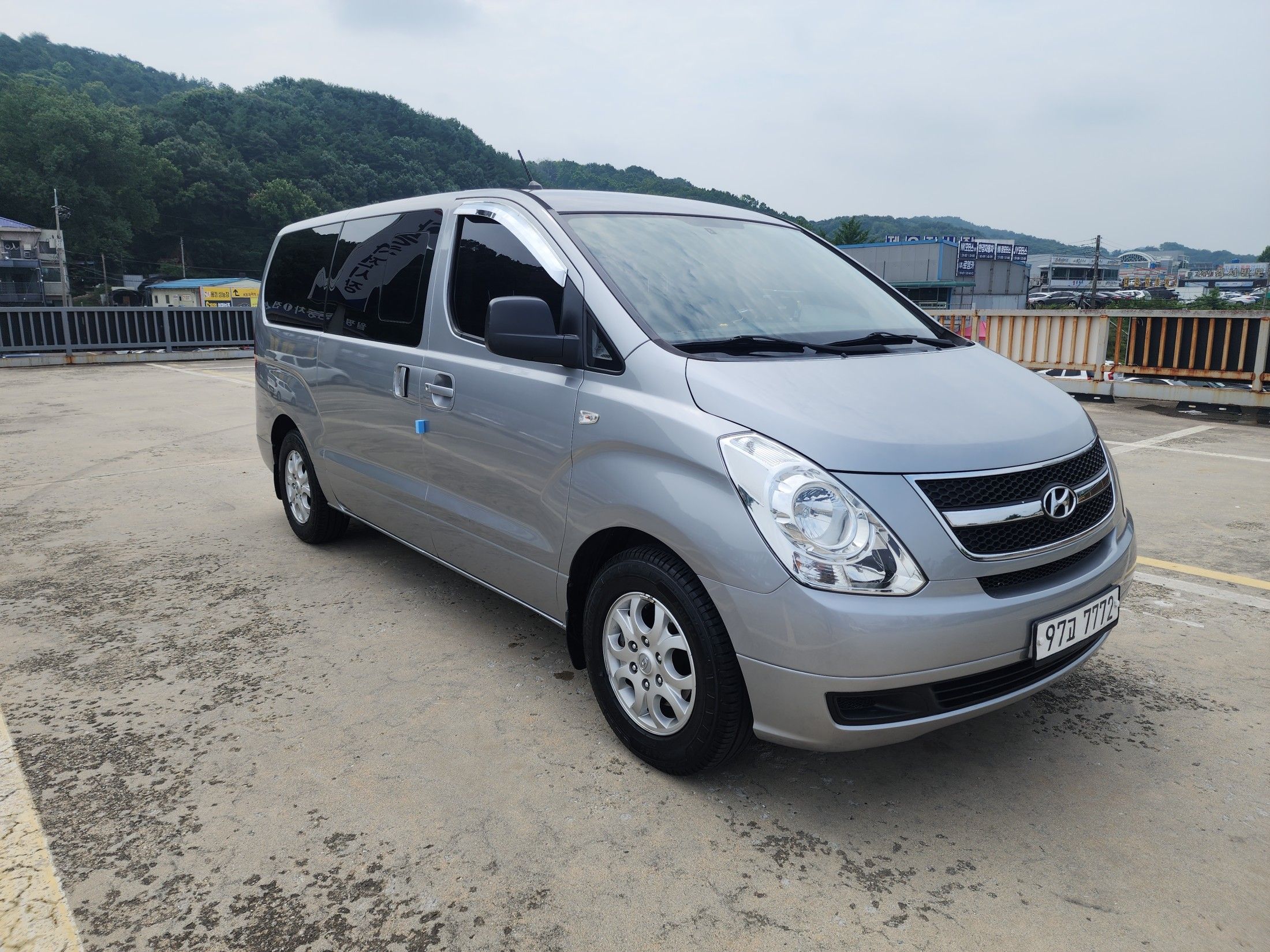 HYUNDAI STAREX GRAND 2011