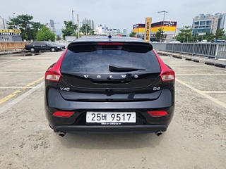 VOLVO V40 2013