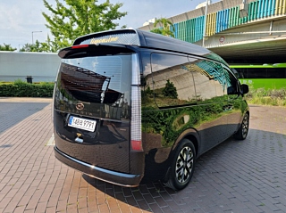 HYUNDAI STARIA 2023