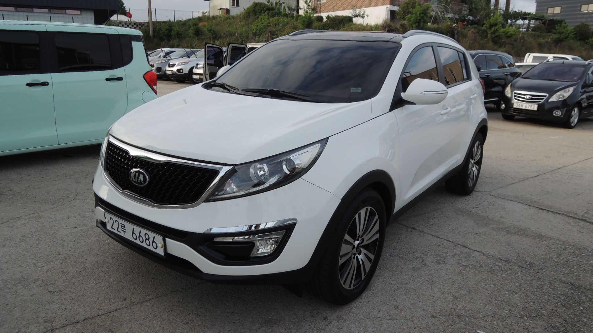 KIA SPORTAGE R