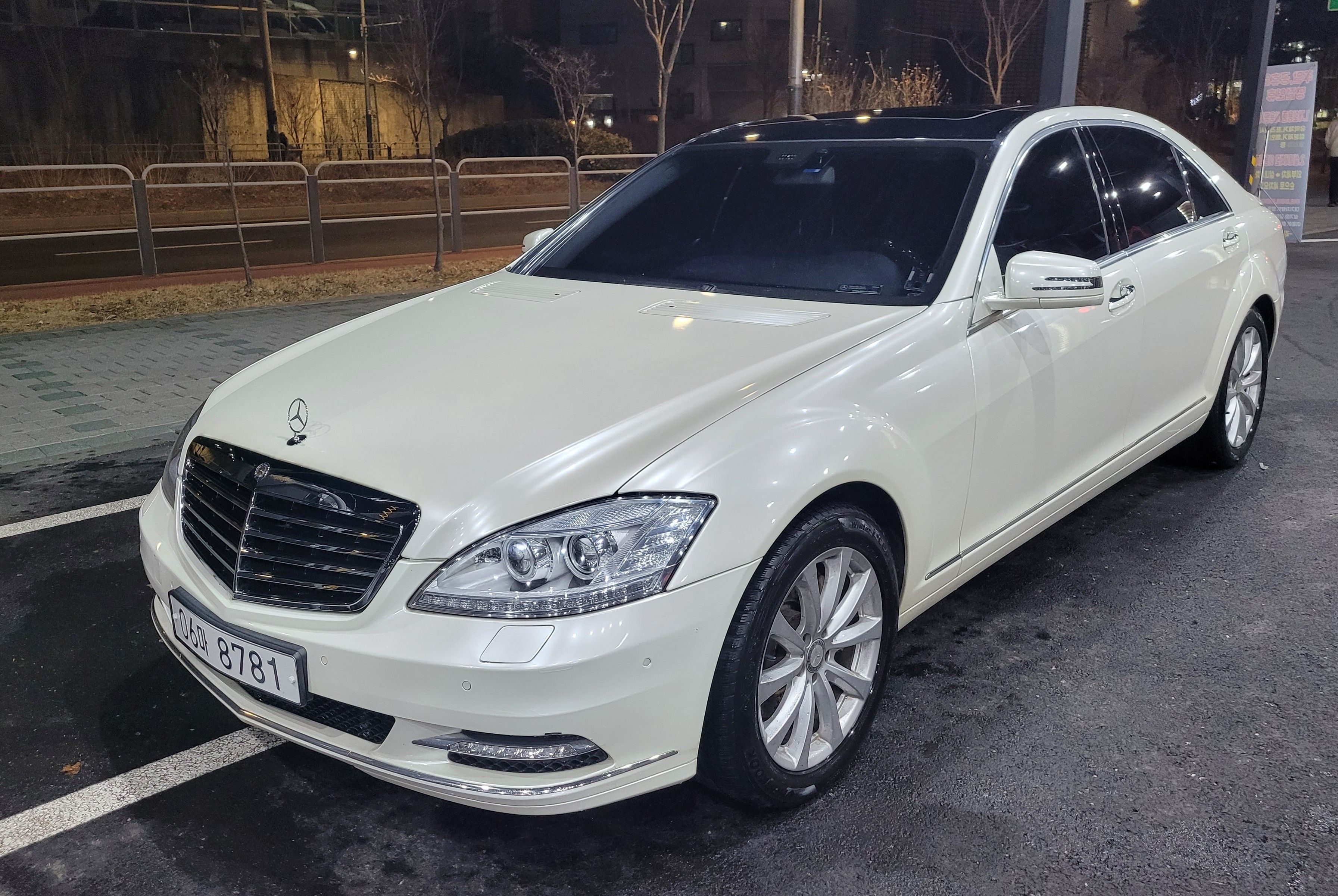 MERCEDES BENZ S-CLASS W221