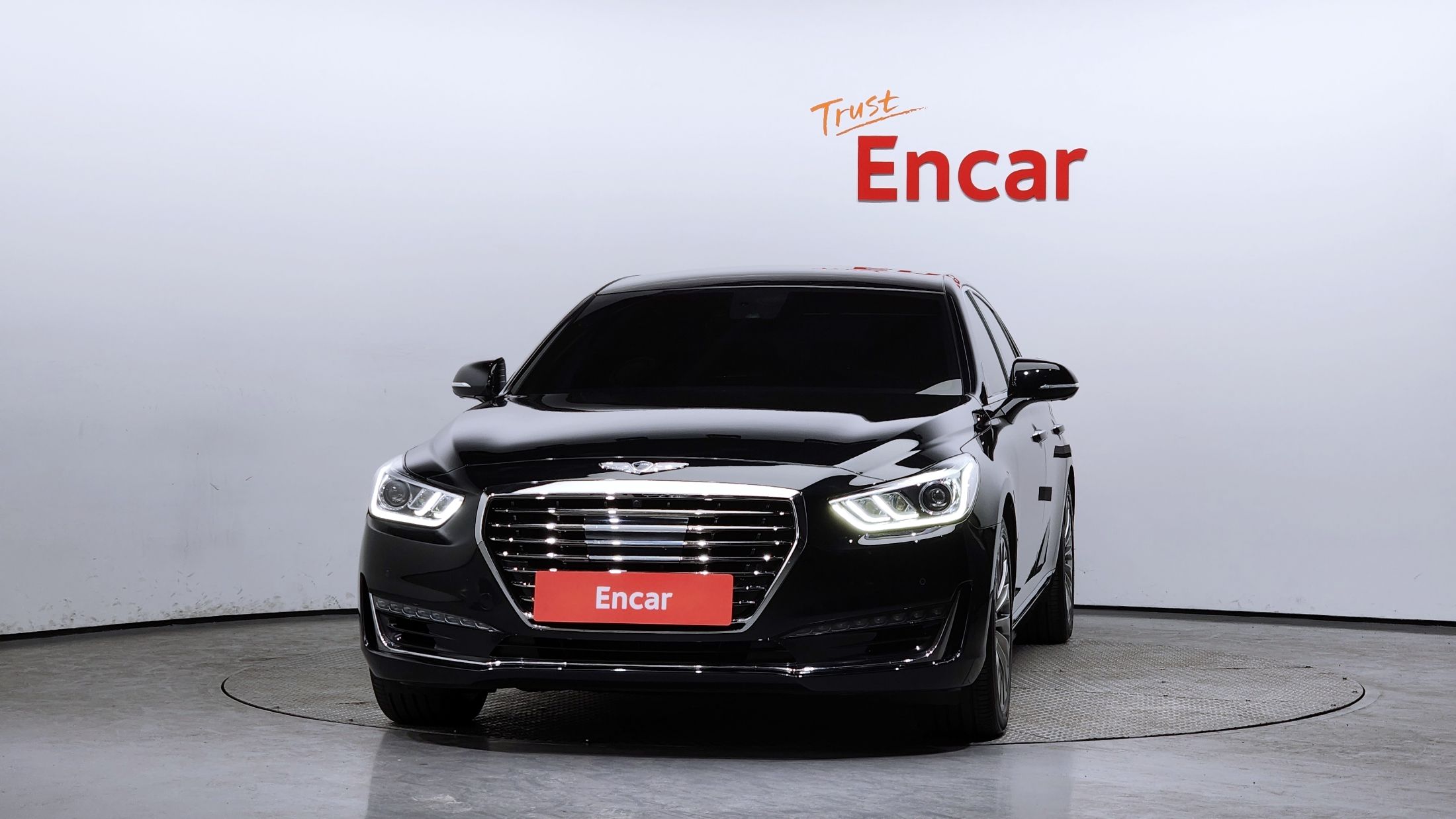 GENESIS EQ900 2016