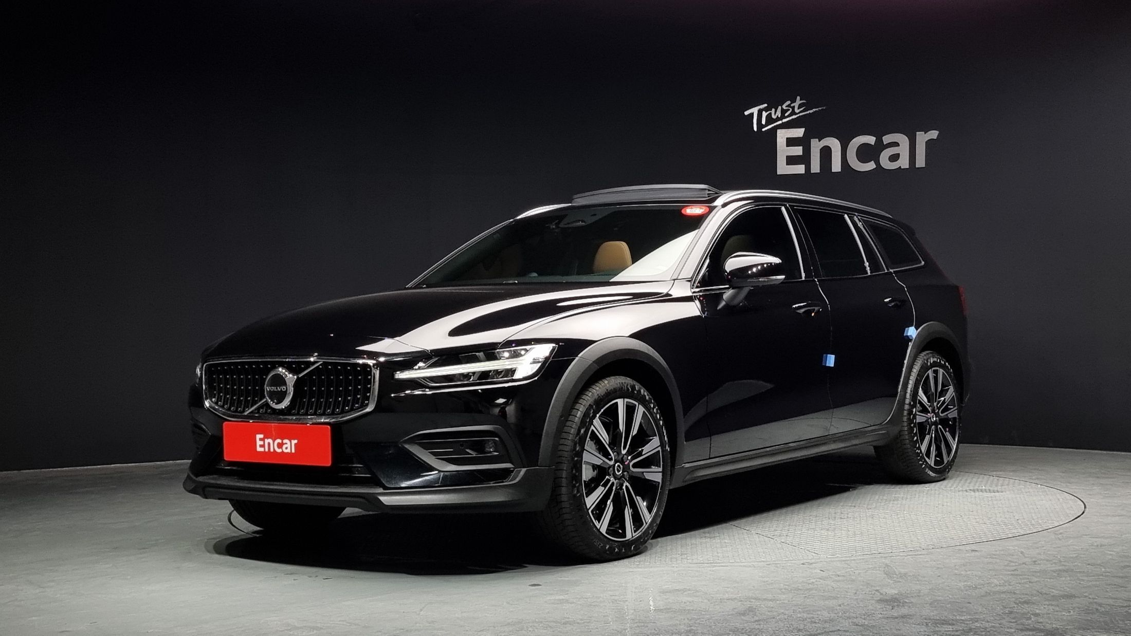 VOLVO V60 CROSS COUNTRY 2024