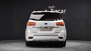 KIA CARNIVAL 2020