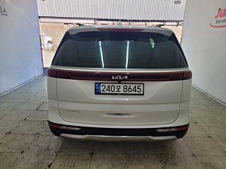 KIA CARNIVAL 2023
